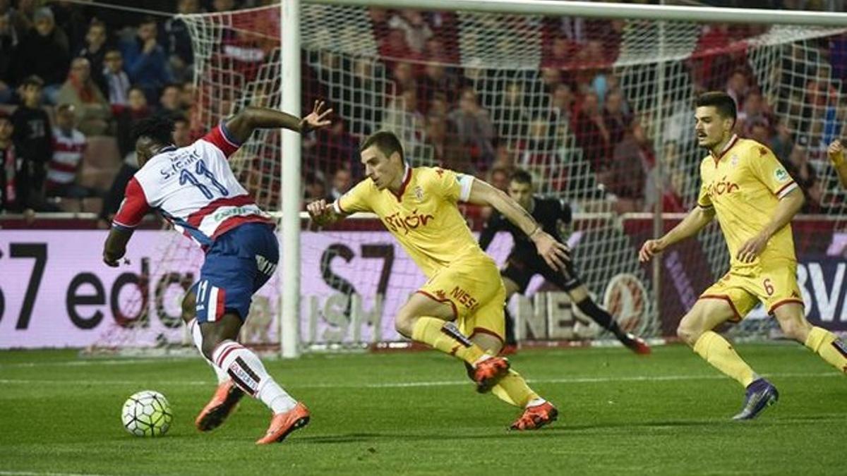 Success marcó el segundo gol del Granada