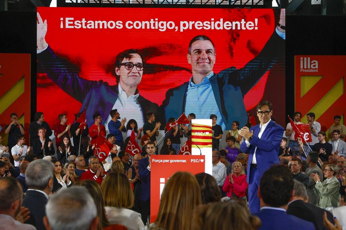 240425EFE_Quique Garc�a_Salvador Illa, interviene durante el acto del PSC de inicio de campa�a, en Fira Sabadell.jpg