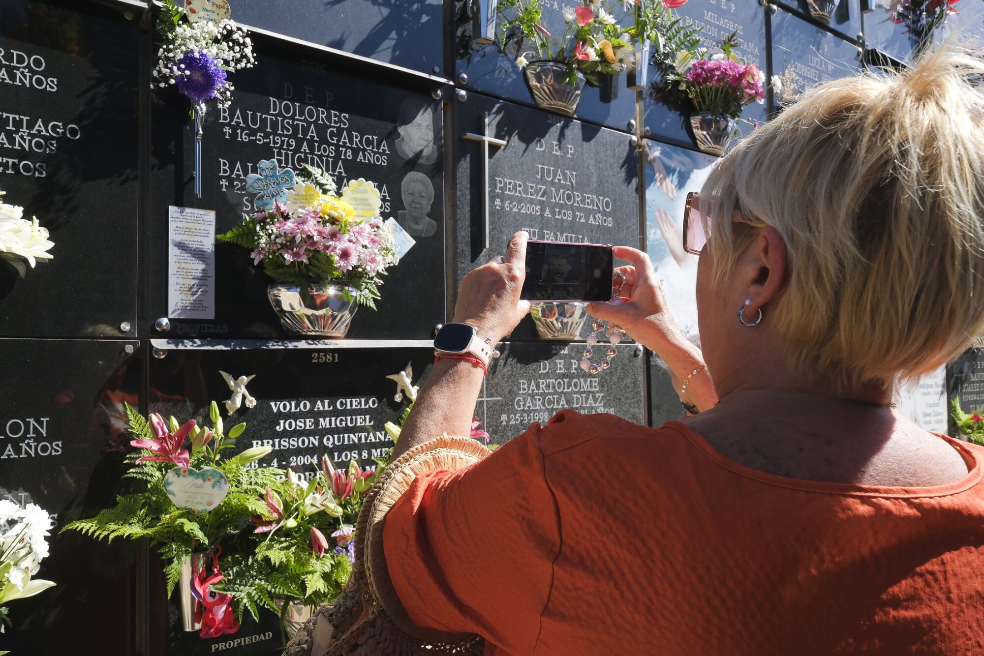 Día de los difuntos en el cementerio de La Atalaya de Guía