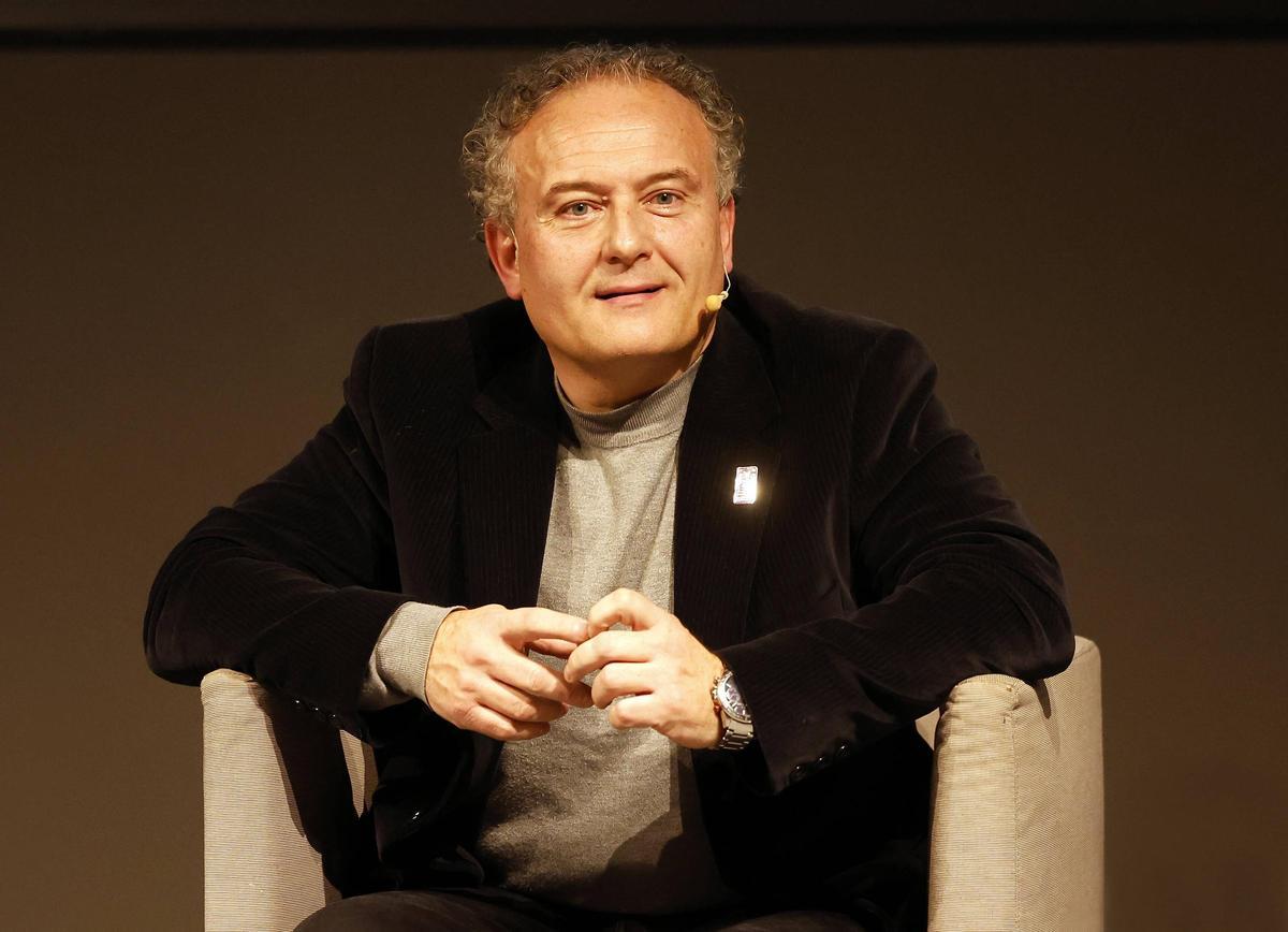 Armando Requeixo, en un acto del Club FARO.