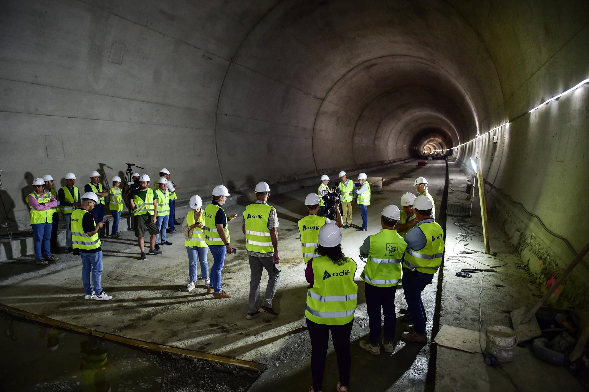 FOTOGALERÍA | El impresionante túnel de 1.500 metros que traerá el AVE a Cácers