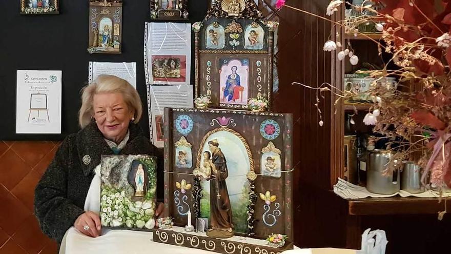 Exposición de retablos de Paz de la Rubia en Villaviciosa