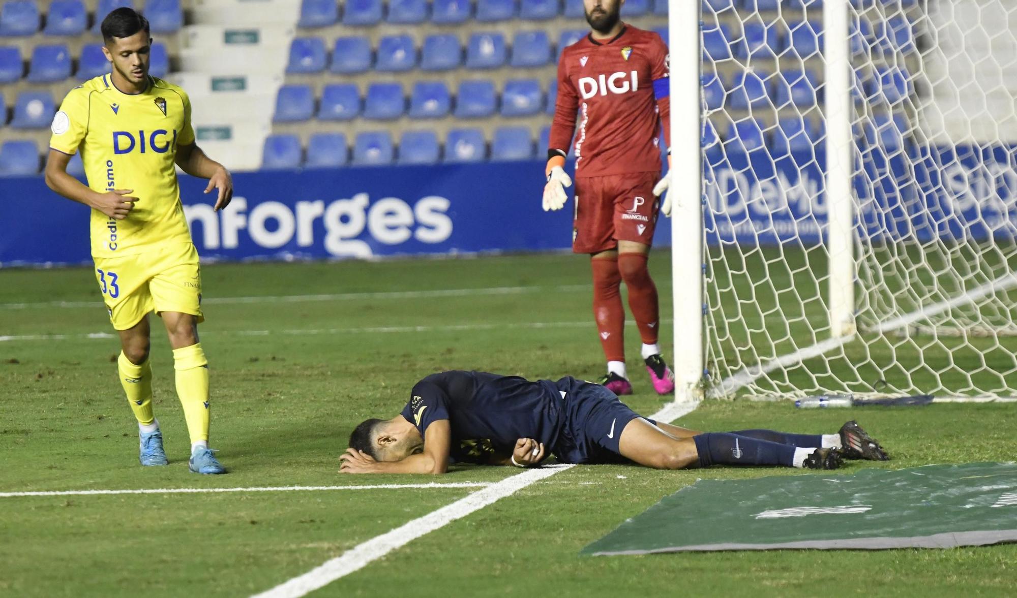 Imágenes del partido de la Copa del Rey UCAM Murcia - Cádiz