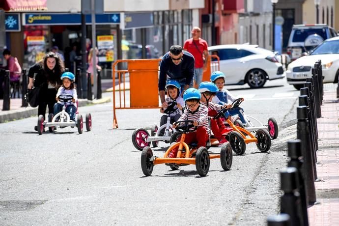 TELDE. SAN GREGORIO. TELDE. Telde cambia la hora. En la zona comercial abierta de San Gregorio se celebra el cambio de hora con diversas actividades. Hay ludoparque gigante, tiro con arco para niños, feria de artesanía, karts, entre otros.  | 30/03/2019 | Fotógrafo: Juan Carlos Castro