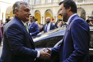 zentauroepp44806859 italy s interior minister matteo salvini  left  meets with h180828211015