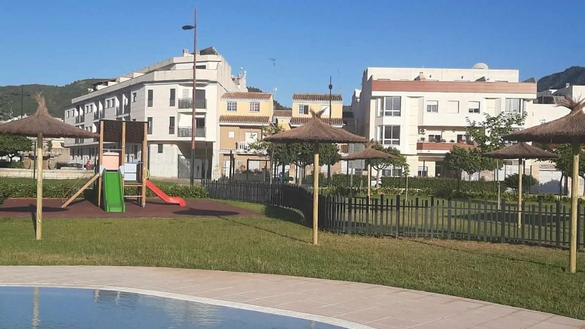 La piscina de Villalonga, en una imagen de archivo.