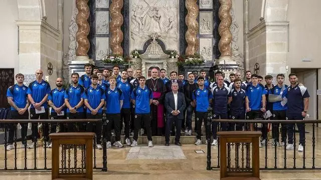 El Hércules se encomienda a la Santa Faz