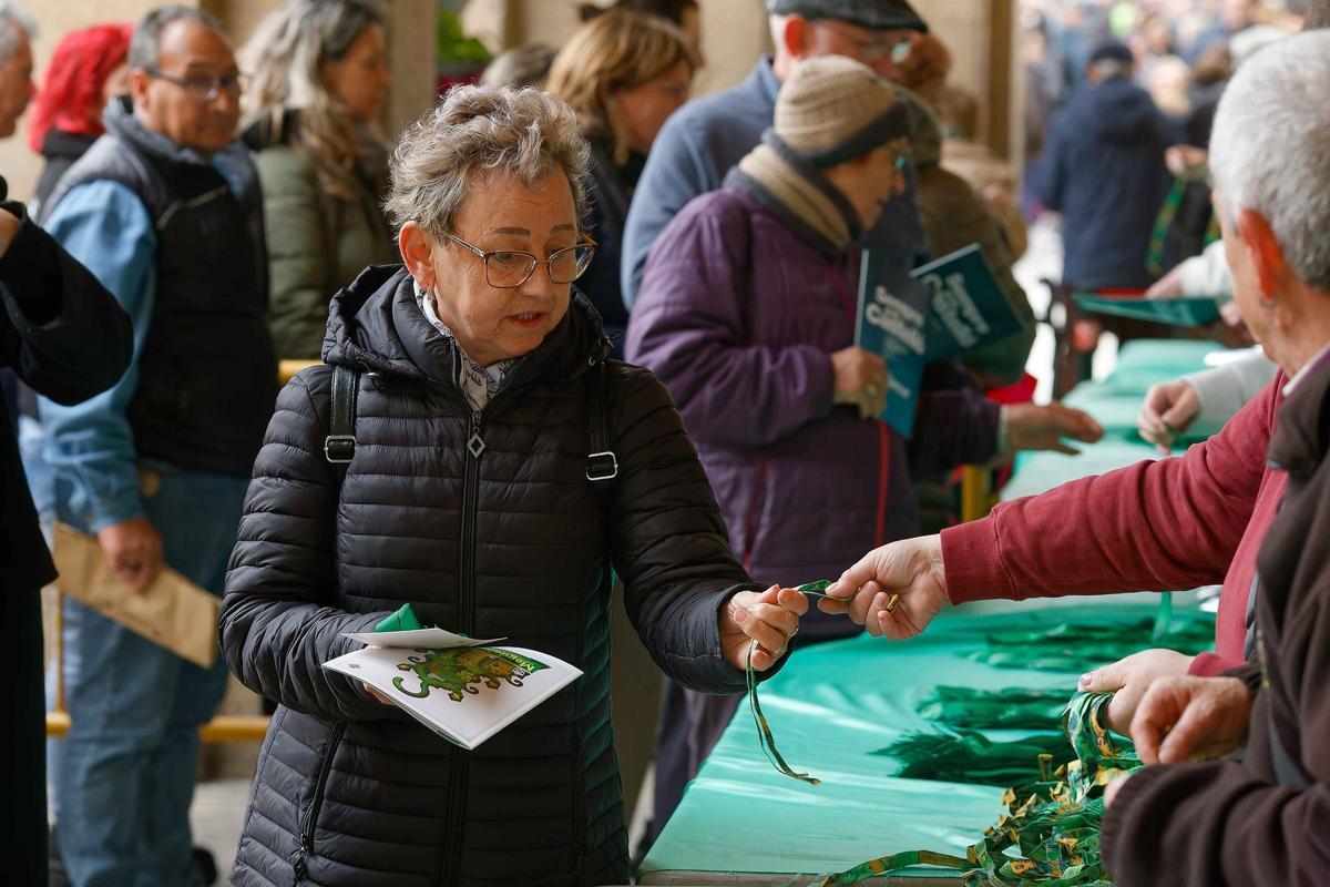 Búscate en la galería de fotos del reparto del ''libret' de Magdalena en Castelló