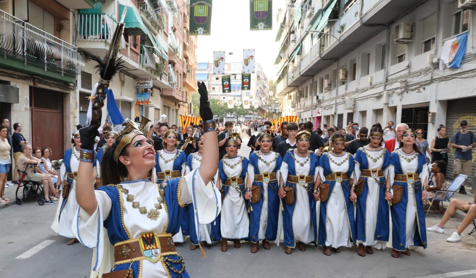 Imágenes del desfile de la entrada cristiana en San Blas