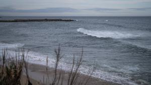 Fuerte oleaje en las playas de Barcelona