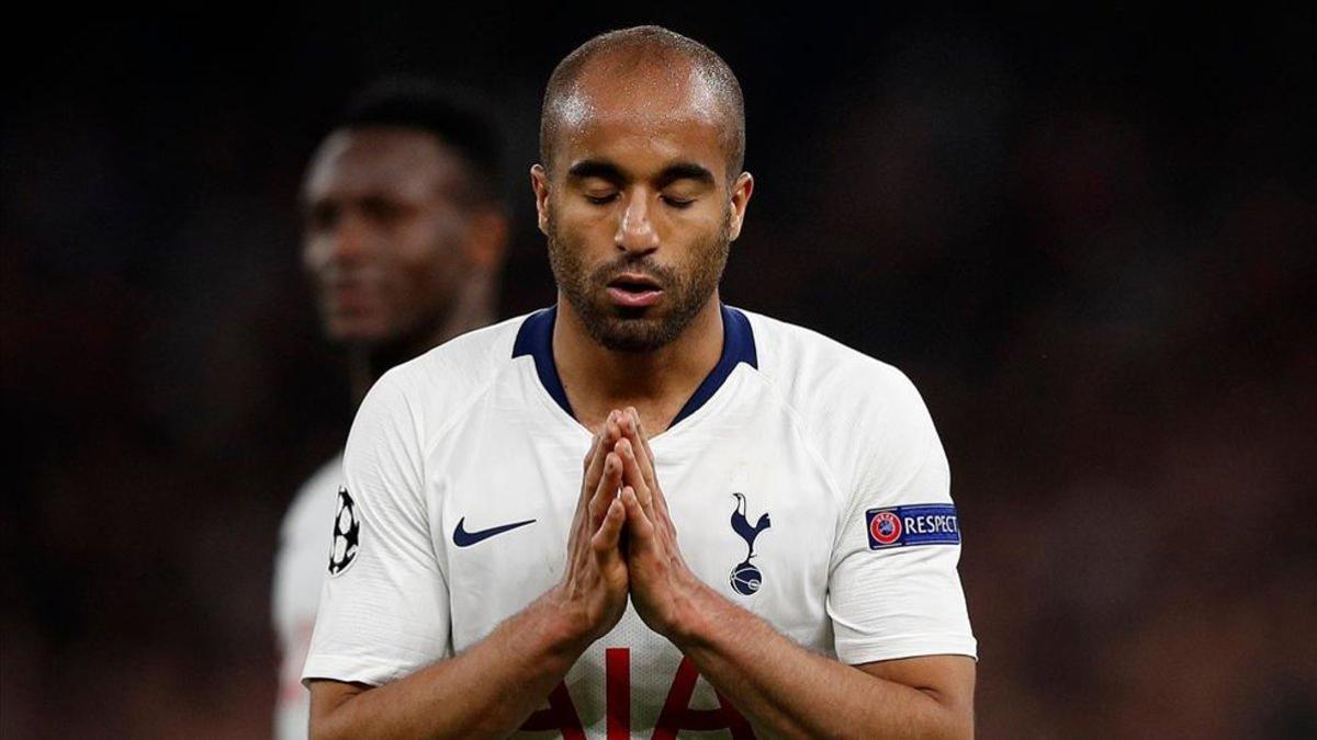 Lucas Moura falla una ocasión de gol en el partido de ida de semifinales de Champions