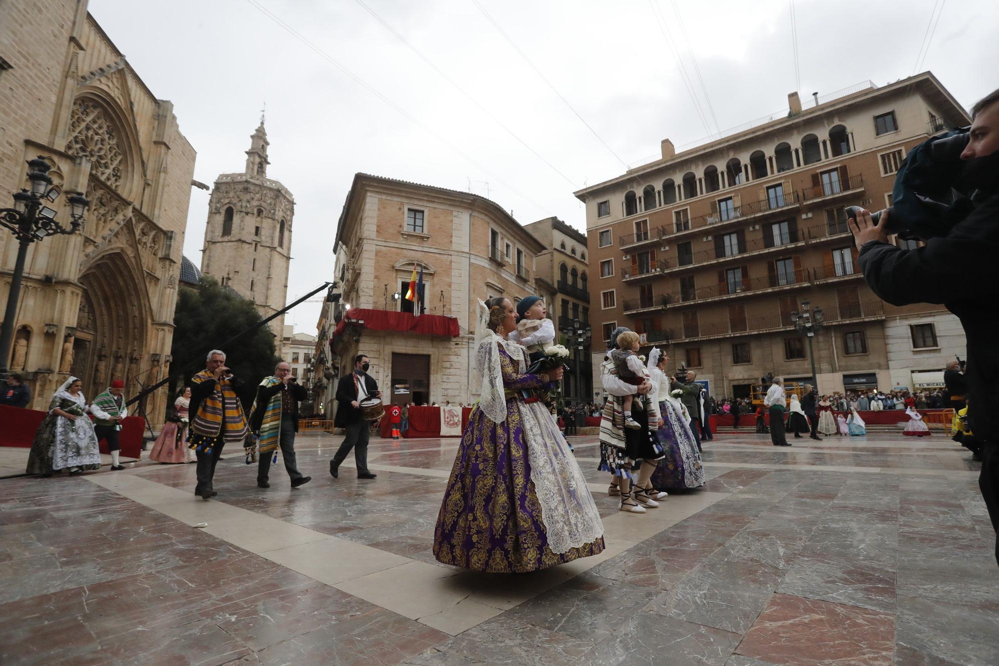 Búscate en el segundo día de ofrenda por la calle de la Paz (entre las 17:00 a las 18:00 horas)