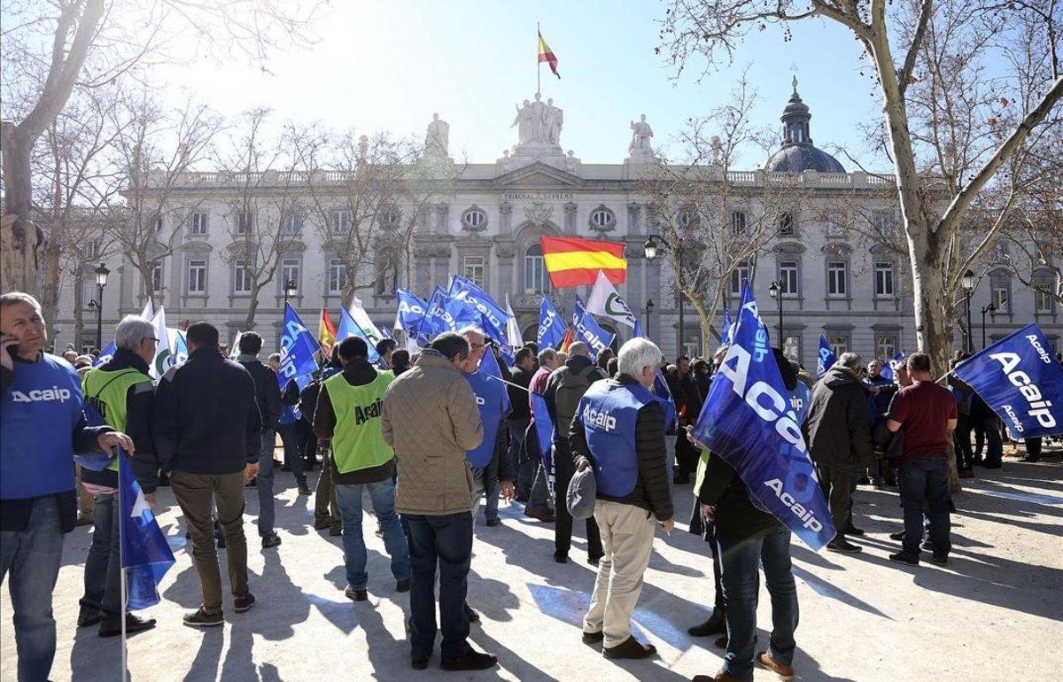 zentauroepp46935126 mani funcionarios prisiones190212132911