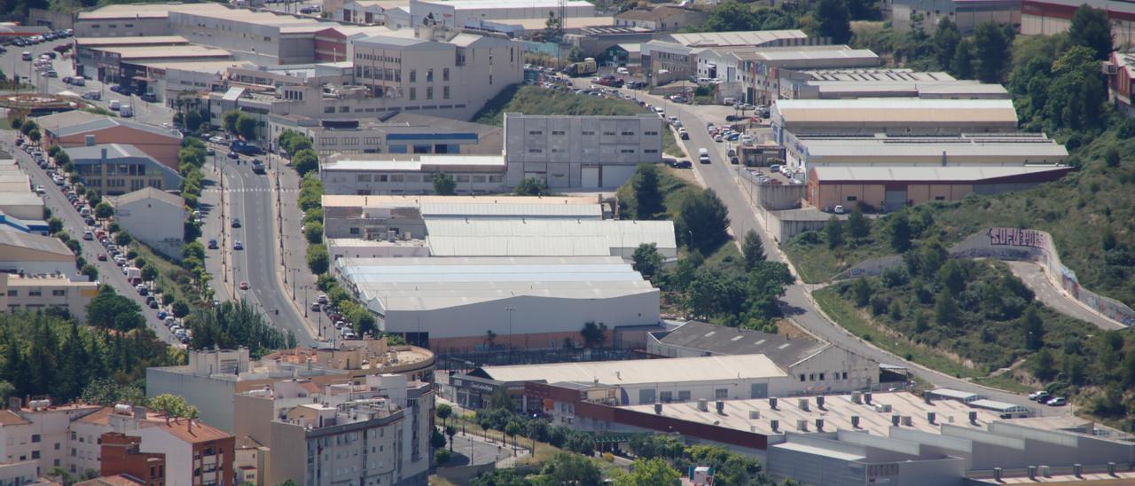 Vista de una zona industrial de Alcoy.