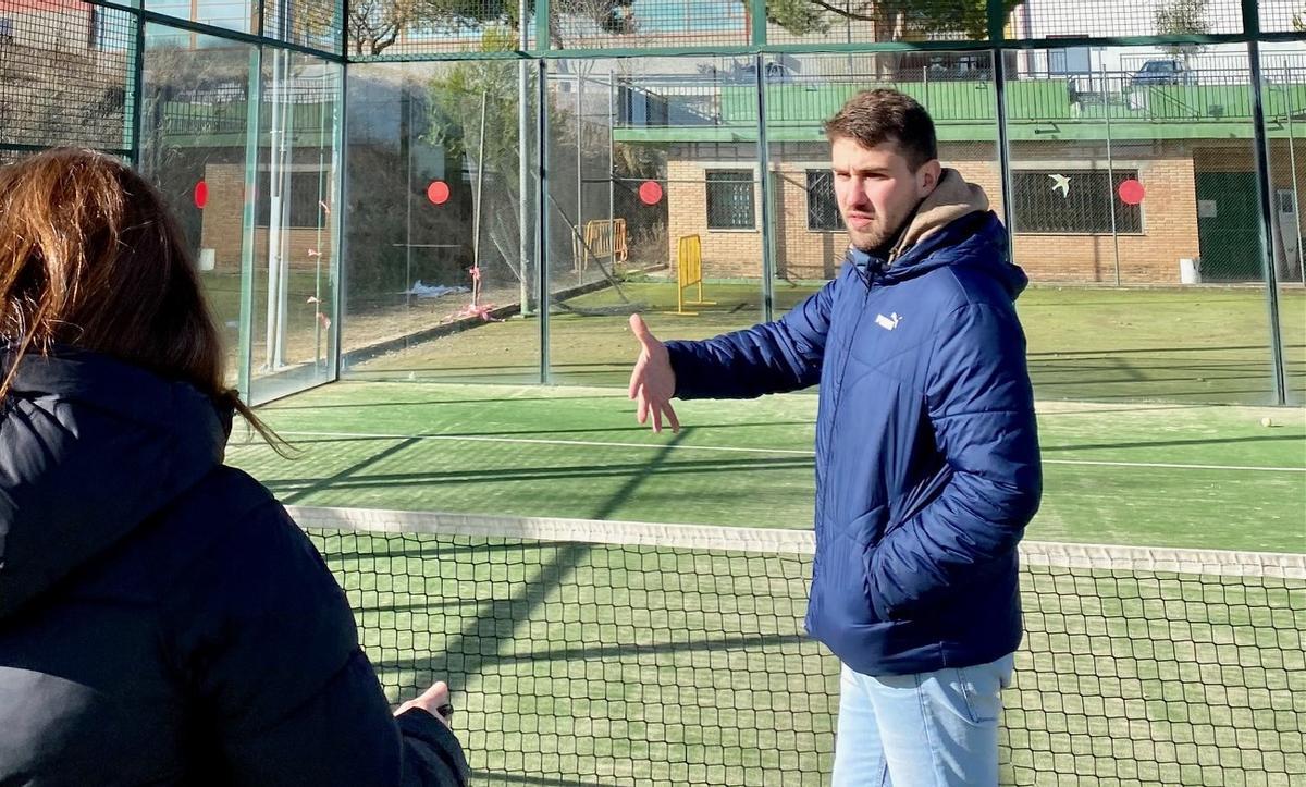 La pista de padel ja coberta