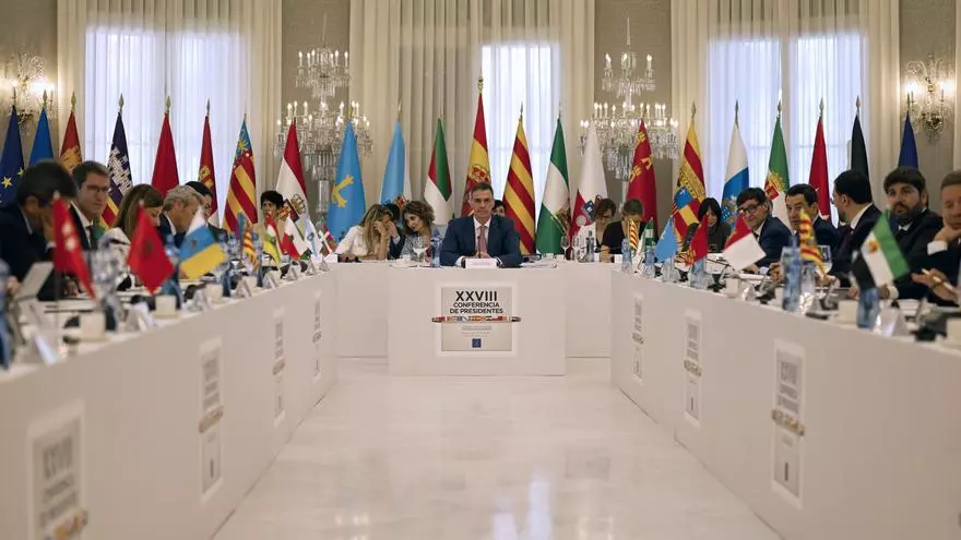 Conferencia de Presidentes, en directo | Sánchez descarta convocar elecciones anticipadas tras las peticiones de los presidentes del PP