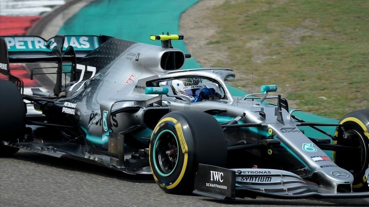 zentauroepp47742384 mercedes  finnish driver valtteri bottas takes a corner duri190414070722