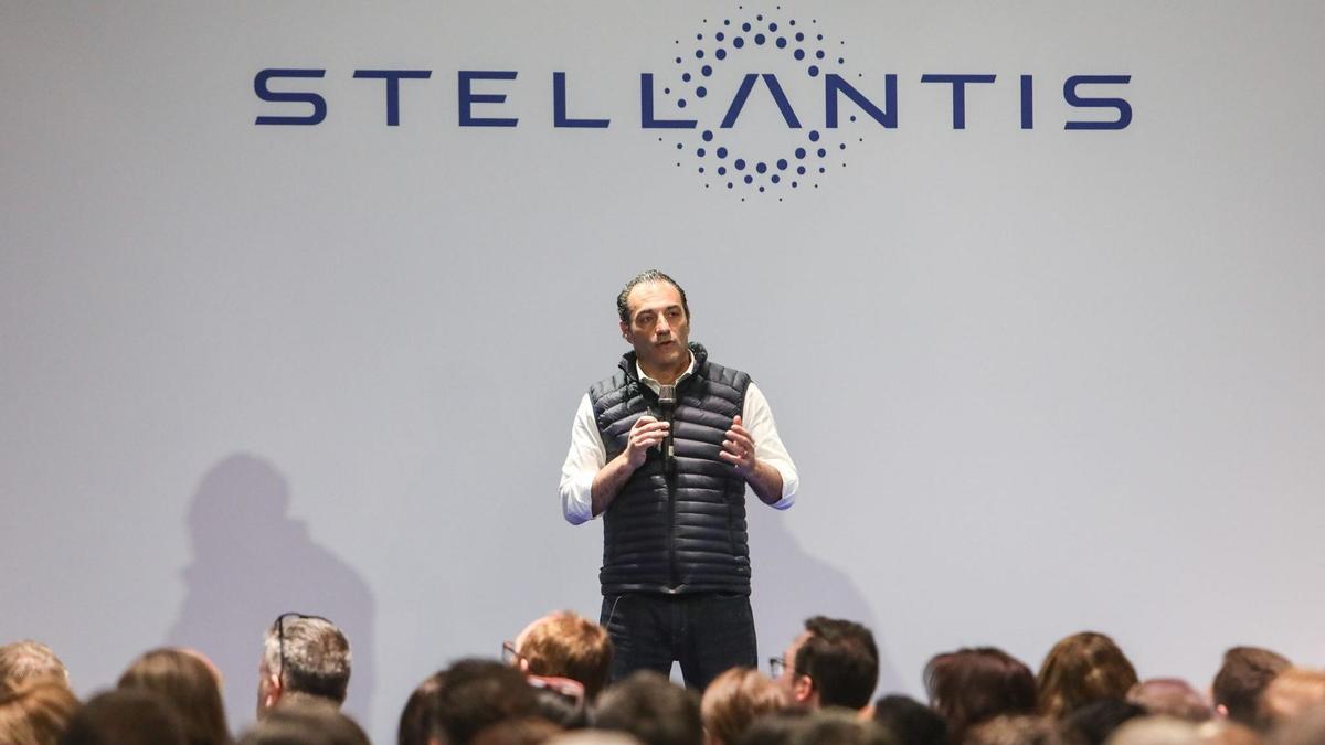 Antonio Filosa, en un acto reciente con Stellantis.