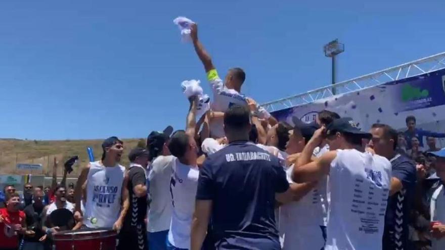 La UD Tamaraceite celebra el ascenso a Segunda RFEF