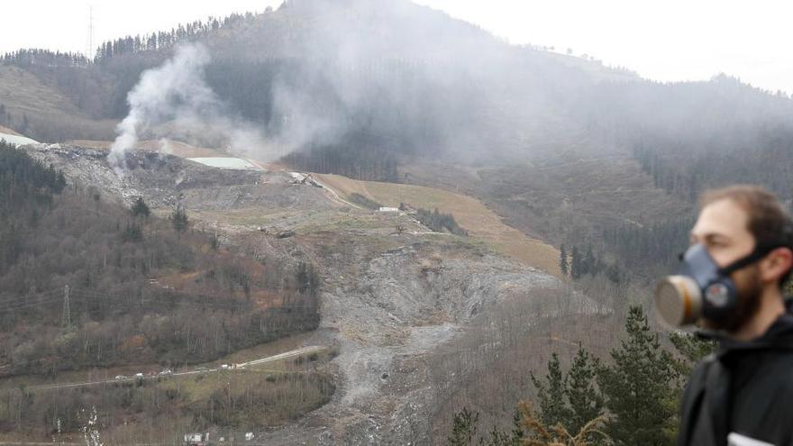 Imatge d&#039;arxiu d&#039;un incendi a l&#039;abocador de Zaldibar