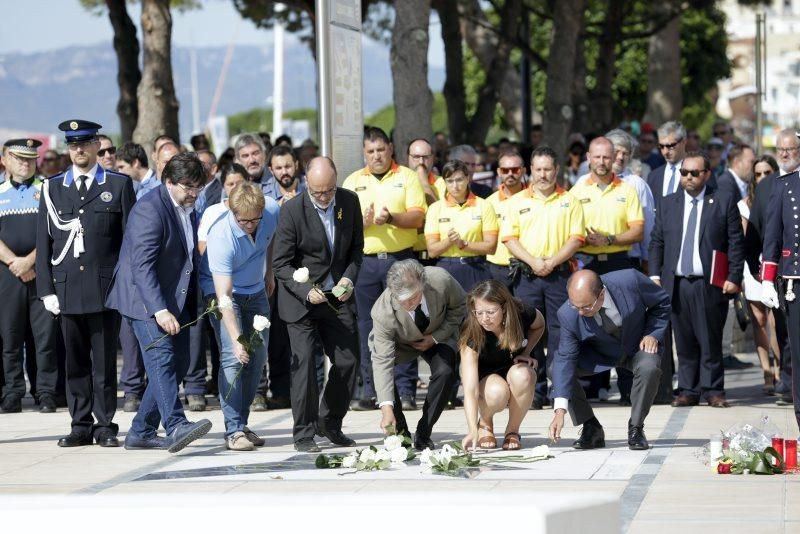 Homenaje a las vííctimas de Cambrils