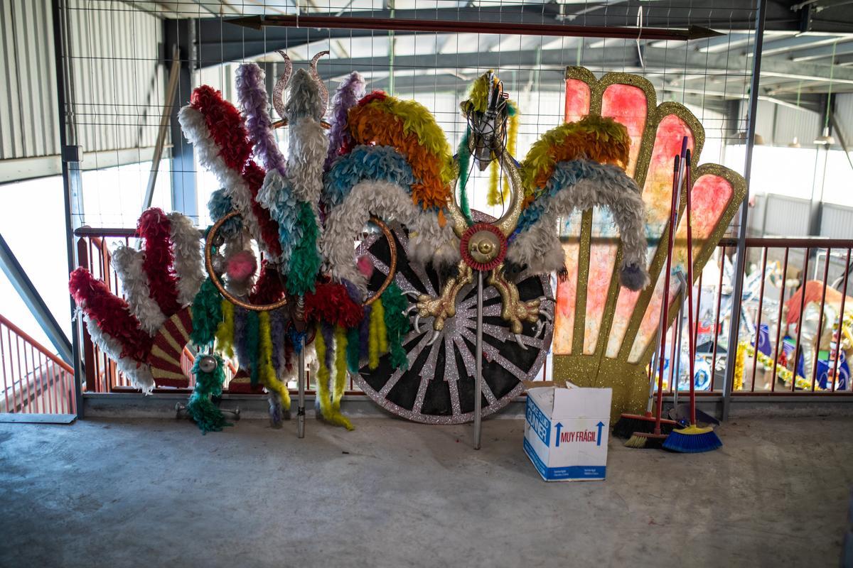 Últimos preparativos de la centenaria cabalgata de reyes en Sant Vicenç dels Horts