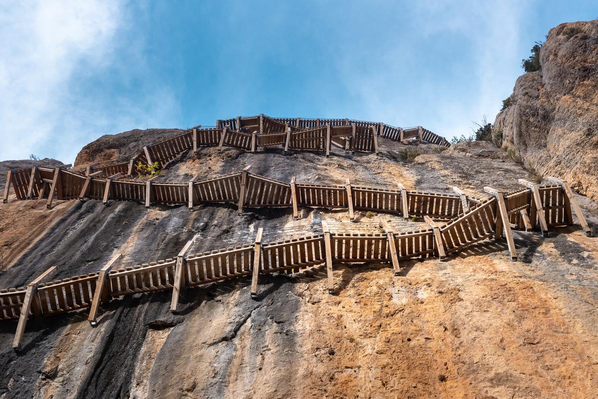 Es una de las rutas de senderismo más espectaculares de España