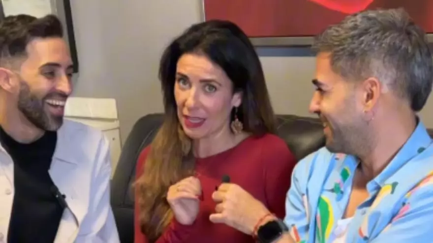 La simpática anécdota de Yanely Hernández con Arturo Valls en la Gala Drag de los Carnavales de Las Palmas de Gran Canaria