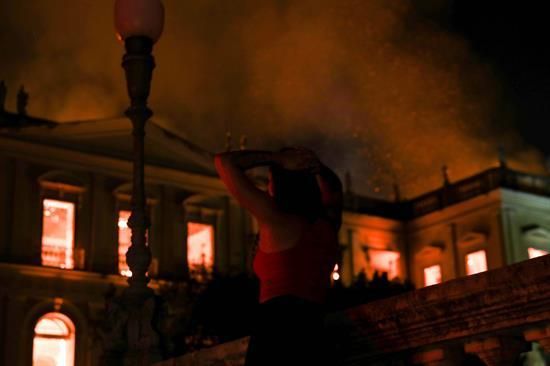 Un incendio consume el Museo Nacional de Río de Janeiro