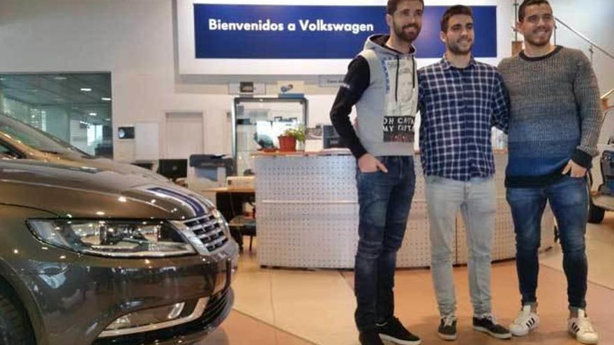 Míchel, Josete y Diegui Johannesson ya tienen el coche oficial