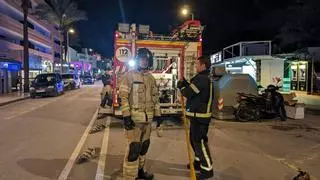 El exceso de humo en un bus de línea de Ibiza moviliza a los bomberos