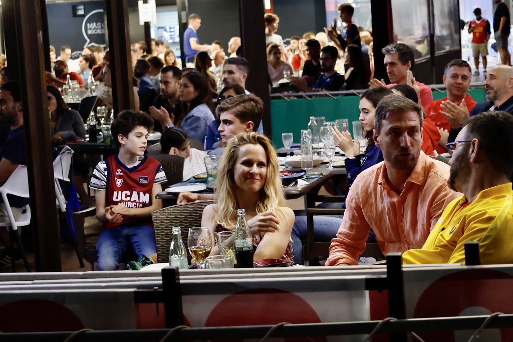 Afición del UCAM Murcia en el Zig Zag durante el primer partido de la final de la Liga Endesa