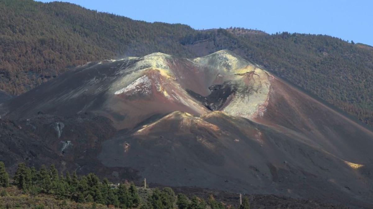 Panorámica del volcán de Tajogaite.