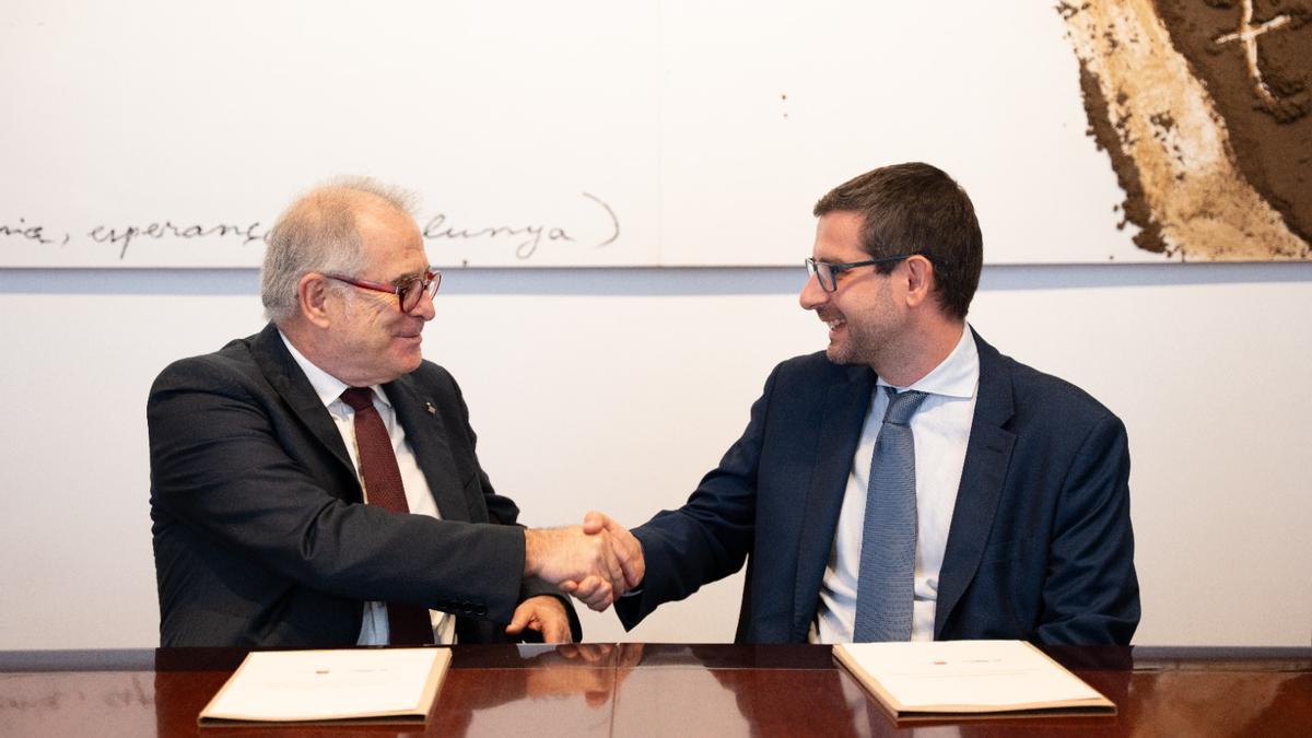 El teniente de alcalde de Economia, Jordi Valls, y el portavoz de ERC, Jordi Castellana.