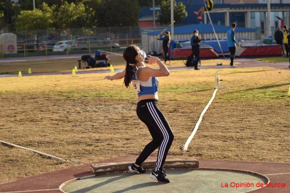 Control federativo de atletismo en Cartagena