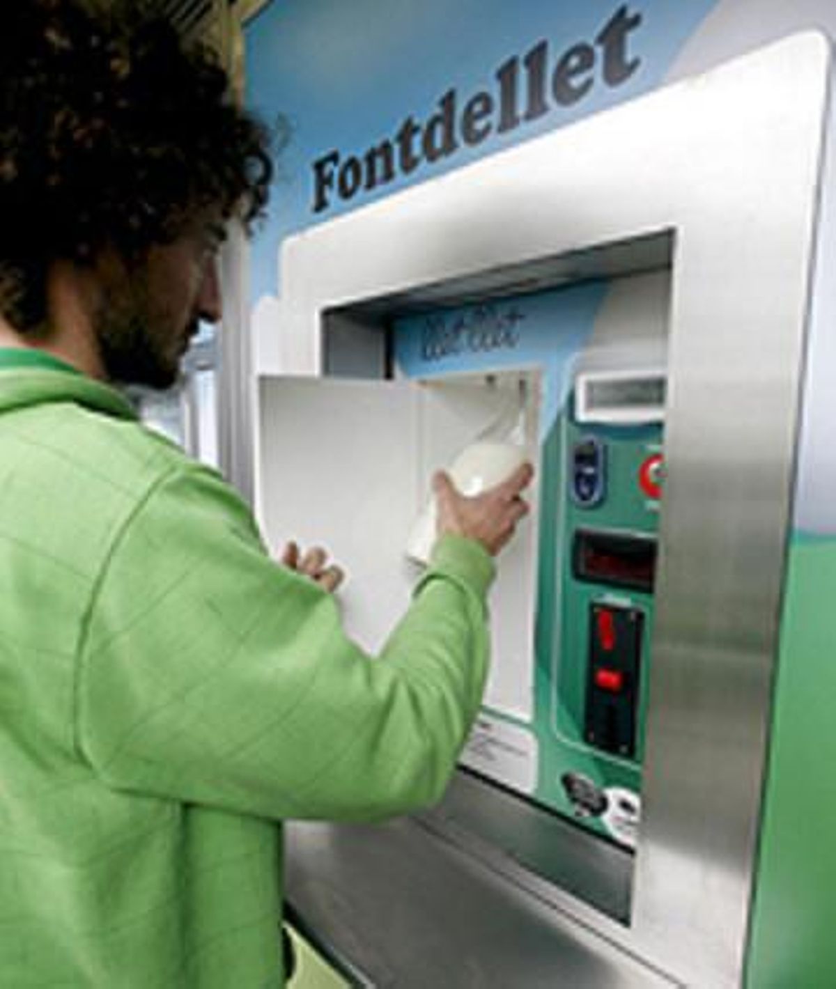 La primera màquina expenedora de llet. La primera màquina expenedora de llet.
