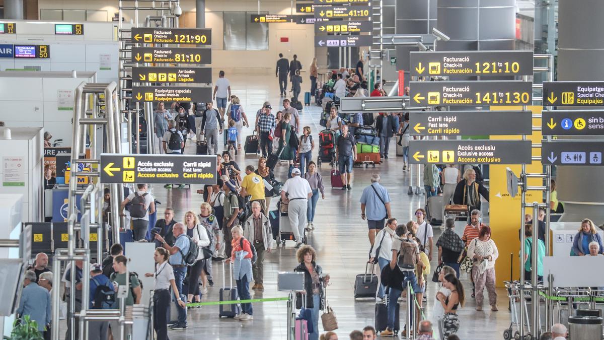 Pasajeros en el aeropuerto