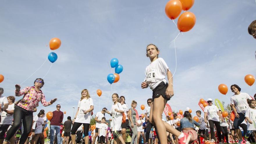 Carrera popular &quot;Muévete por la salud&quot; en el entorno del HUCA