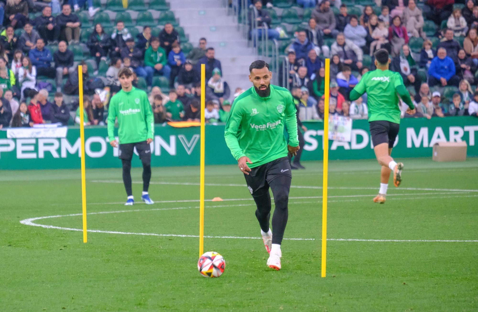 Así ha sido la sesión de entrenamiento abierta con entrada solidaria del Elche CF