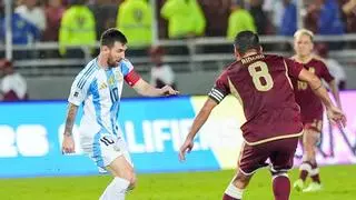 Messi: "No podíamos dar dos pases seguidos"