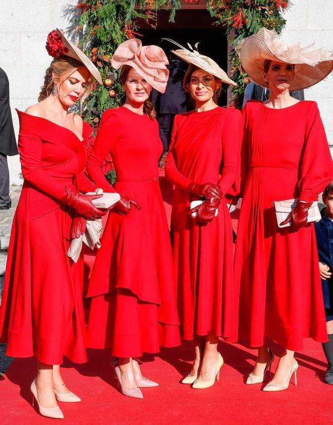 Las damas de honor de la boda de Cristina Reyes y Jorge Puras, vestidas por Roberto Diz