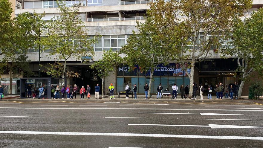 Afectados por la huelga de buses: “Entendemos que es un derecho, pero no son conscientes del caos que generan”