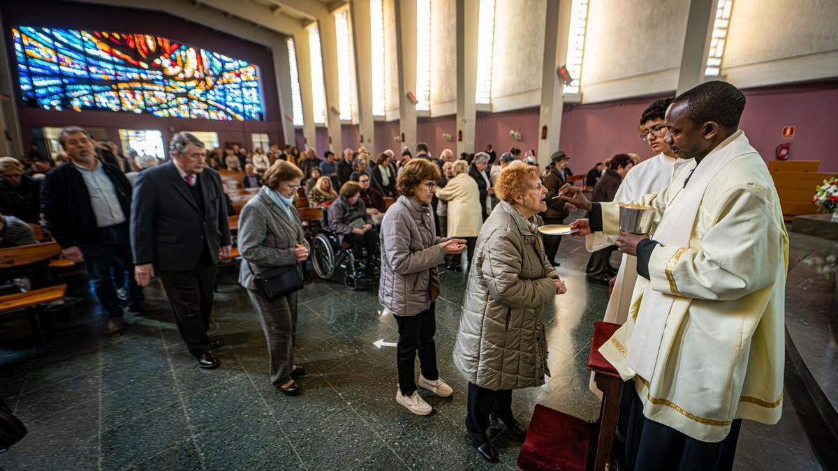 Iglesia del Esperit Sant del barrio del Baix Guinardó, en Barcelona.