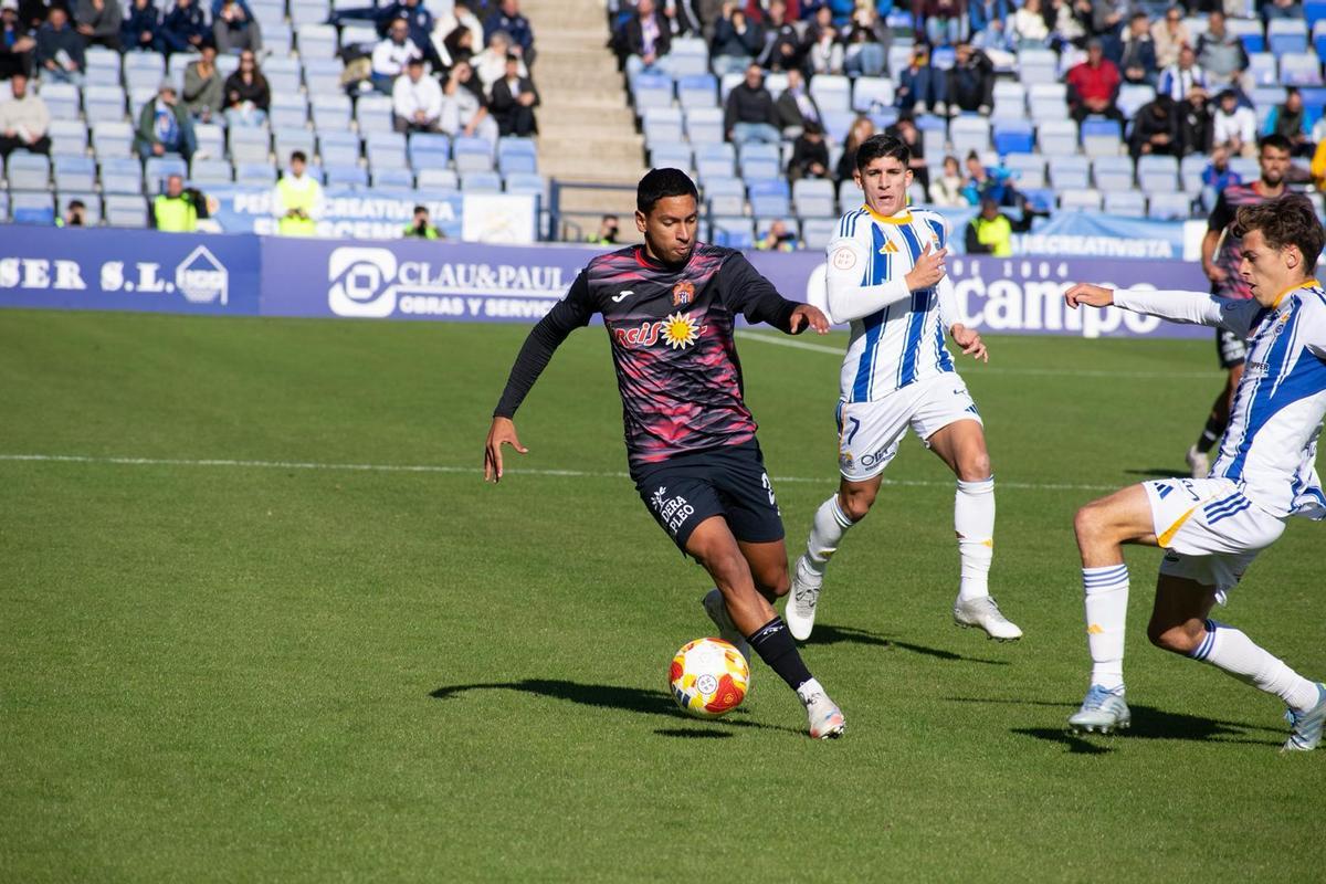 Johan Terranova, lateral del Águilas FC