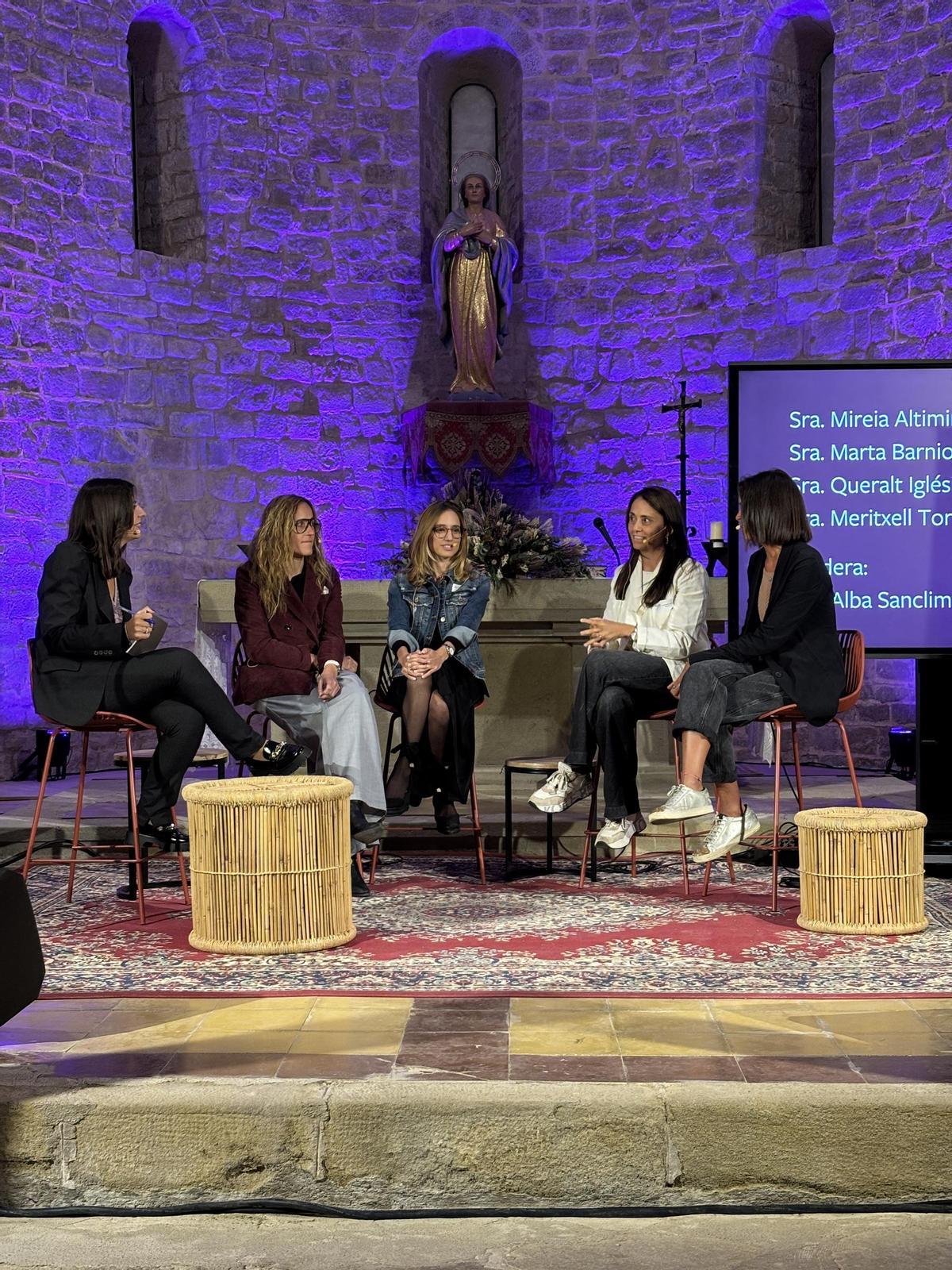 Un moment de la taula rodona en l'acte d'ACEB Suma