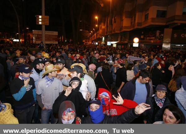 GALERÍA DE FOTOS - La ‘Nit màgica’ llena de pólvora y fuego la capital