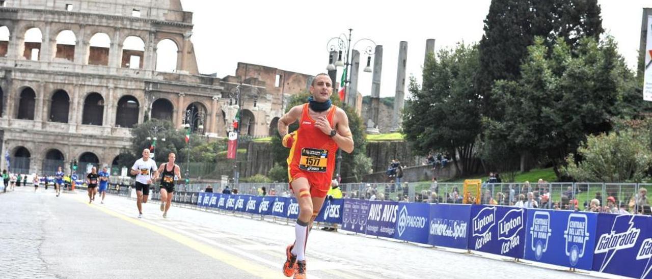 Vallejo se marca como reto correr un maratón cada año tras la operación.
