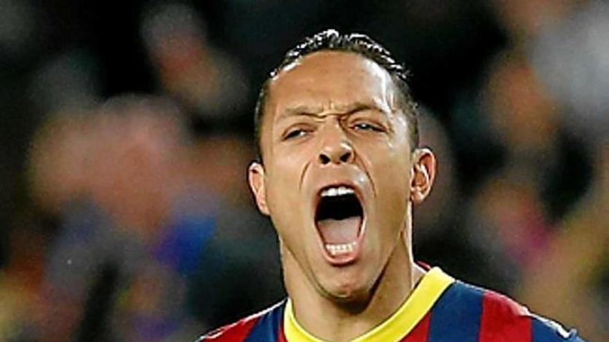 Adriano podria dir adéu al Barça