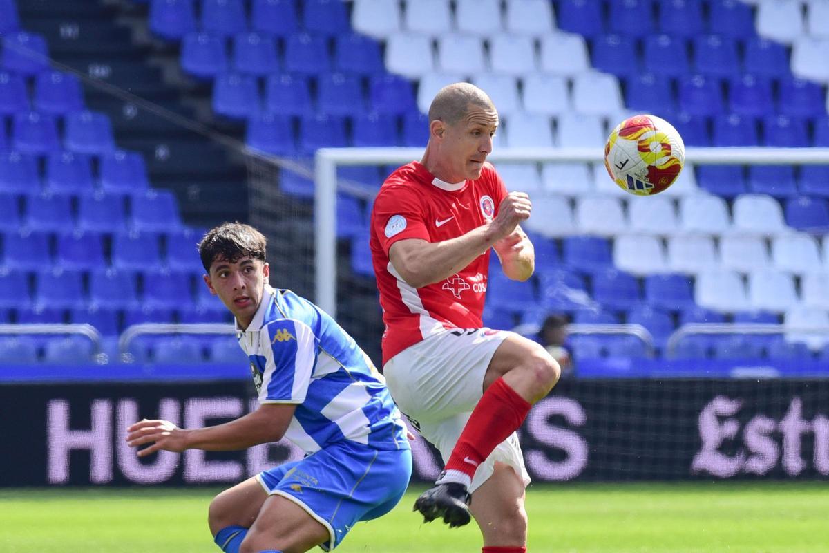 Fabril 3 - 0 UD Ourense: las puertas de bronce se abren para el filial blanquiazul