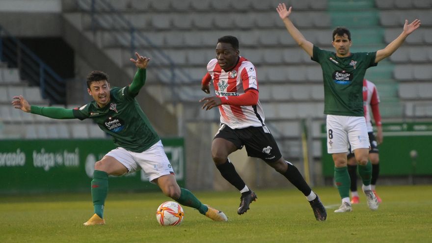 Racing de Ferrol - Zamora CF: Gran victoria del equipo rojiblanco que cree en su resurrección (1-3)